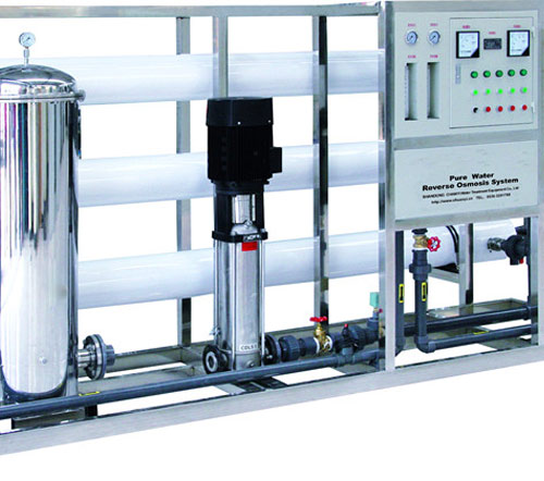 10噸每小時(shí)單級(jí)反滲透設(shè)備